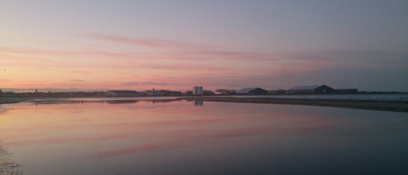 Stranden mod Strandby